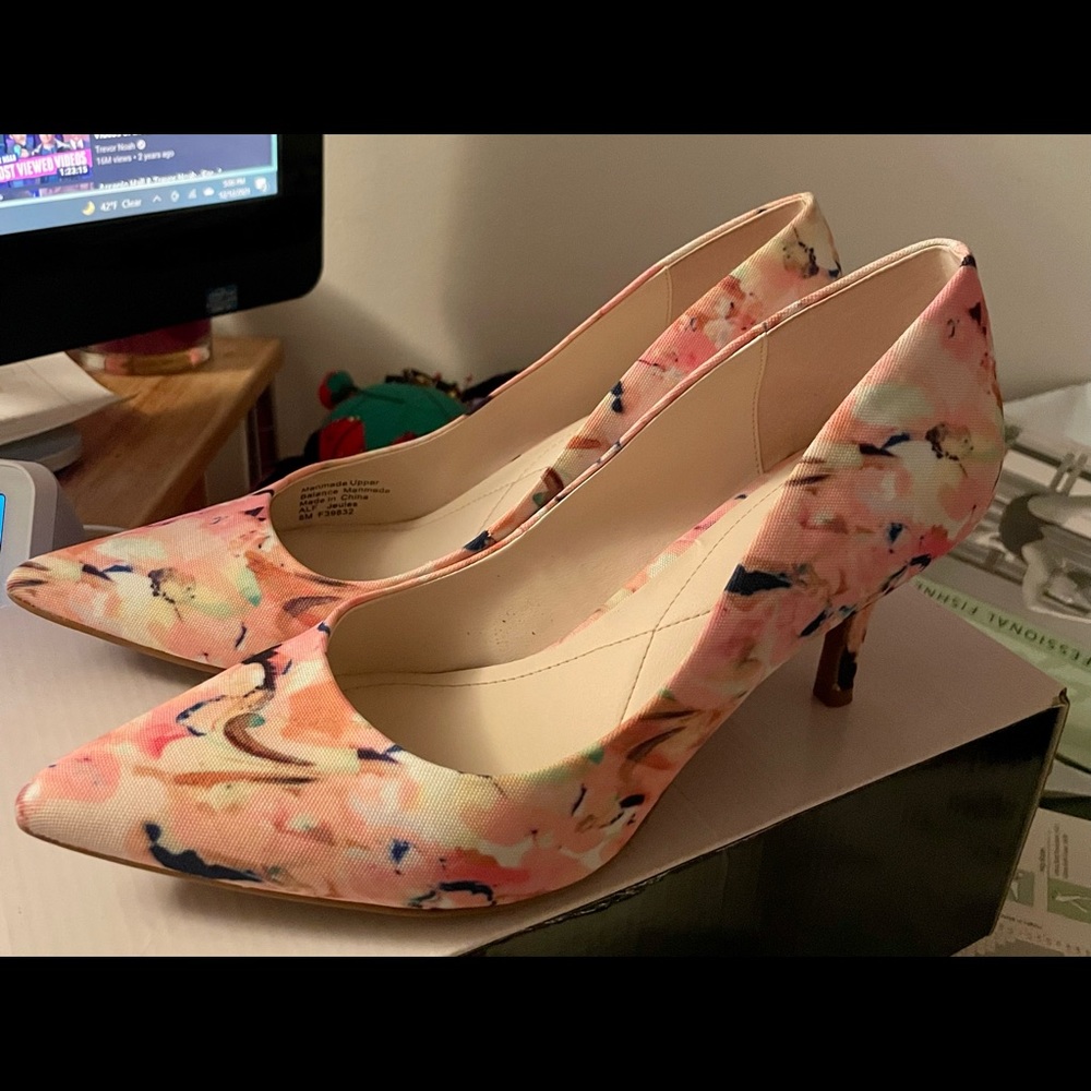 Alfani JEULLES Step Flex Floral Pump 8M